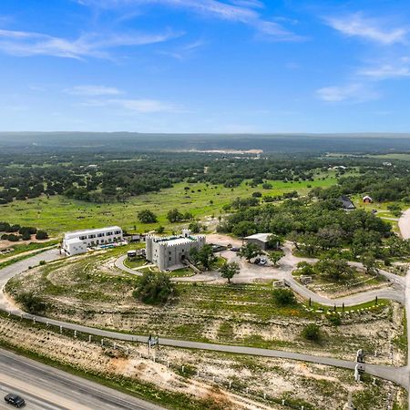 2-Clint Eastwood-1St Floor-Hill Country View Villa Johnson City Exterior foto